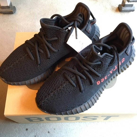 Yeezys Boost V2 BREDS - Picture 1 of 1